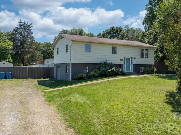 5208 W Piedmont Cir, Conover, NC 28613