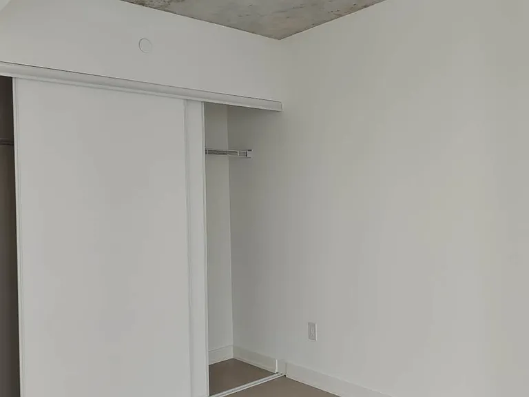 65 Mutual St #1607 — Photo 5