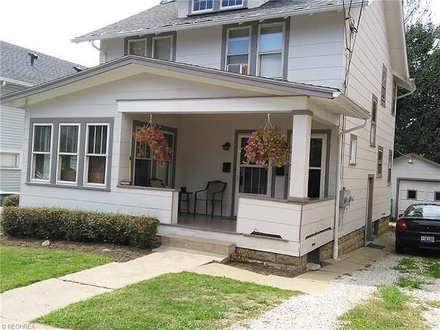 2nd image of 422 Emerick St Unit 1/2