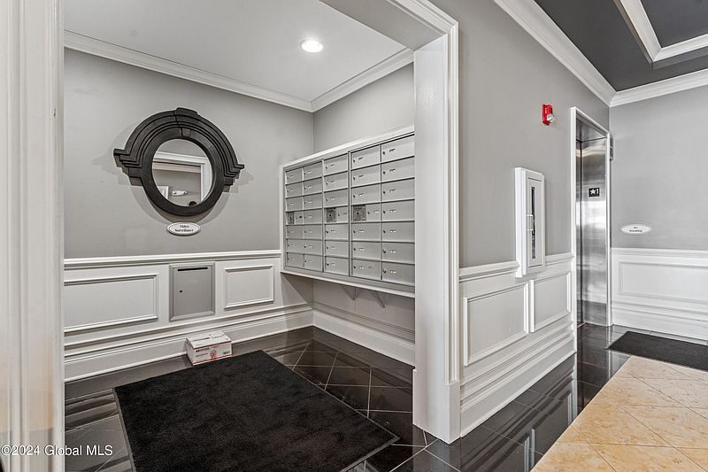 4th image of 70 Railroad Place #601