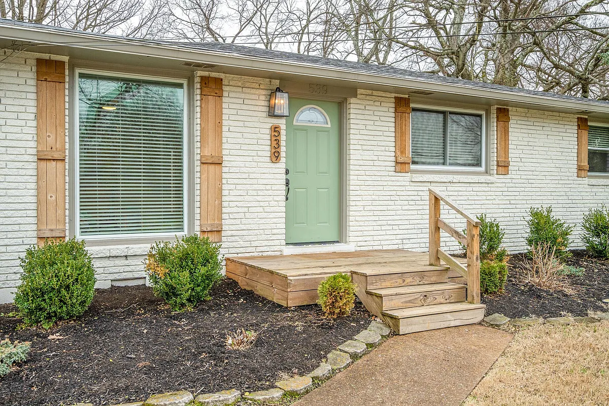 Building Photo - 539 Northcrest Dr