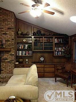 5th image of 3203 Hyde Park Ct