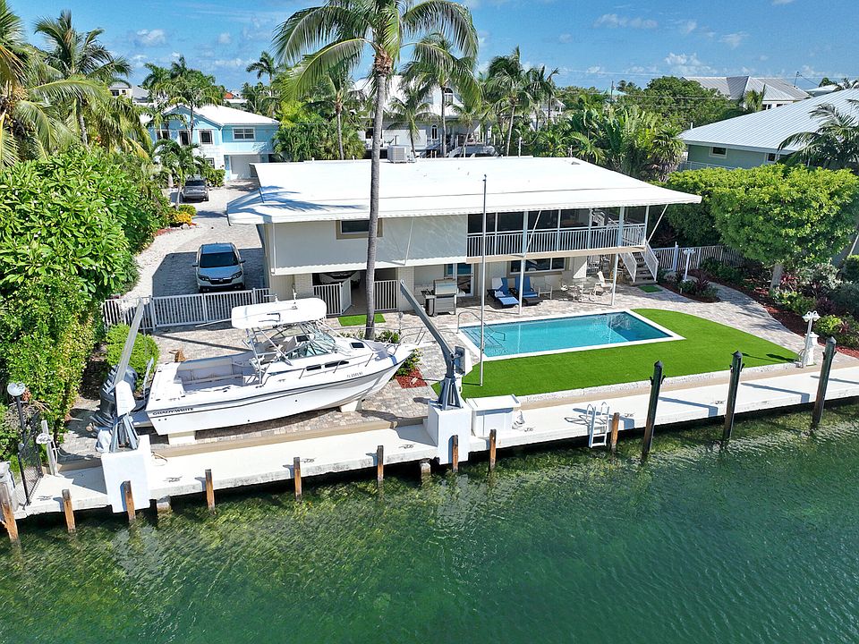 1st image of 137 Giardino Dr