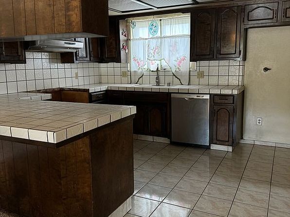 1440 San Lucia Ave, Porterville, CA 93257