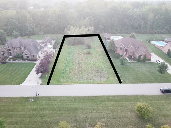 24220 Fairview Dr #3, New Boston, MI 48164