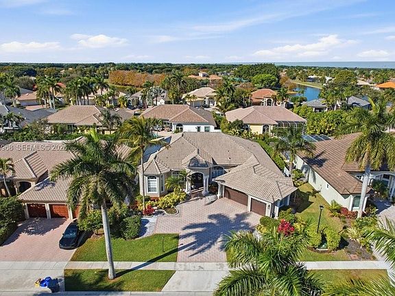 3rd image of 21653 Marigot Dr