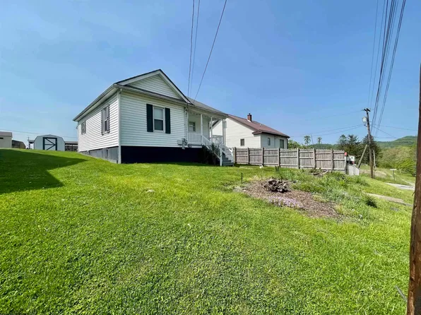 135 5th St, Spelter, WV 26438
