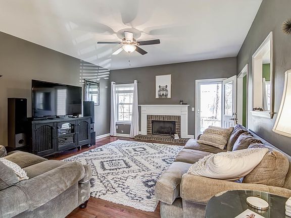 2nd image of 2736 Aston Woods Ln