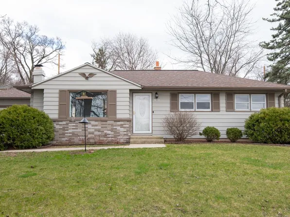 11221 West Potter ROAD, Wauwatosa, WI 53226
