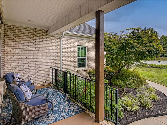 4th image of 7288 Henson Forest Dr