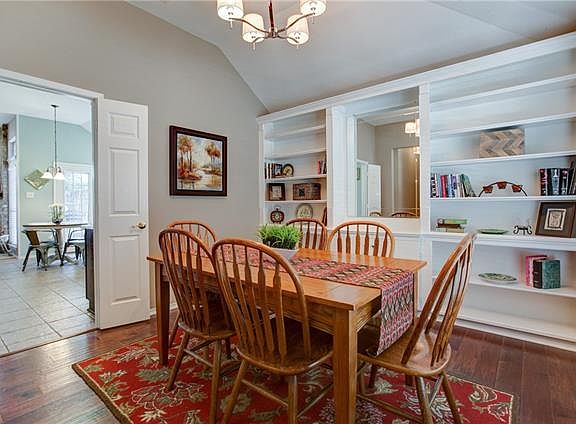 5th image of 10720 Jackson Ln