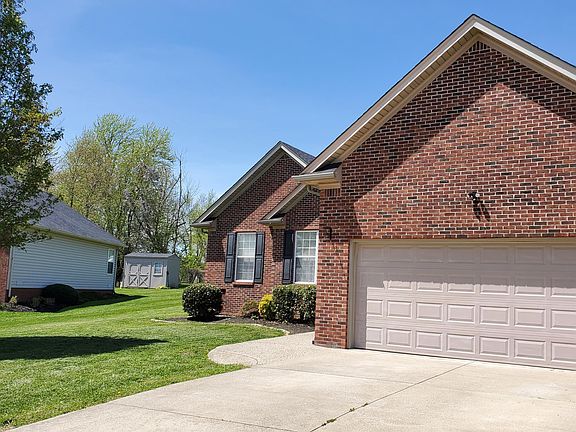 4th image of 45 Lone Oak Dr