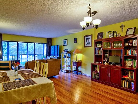 3rd image of 2900 Cove Cay Dr Unit 2C