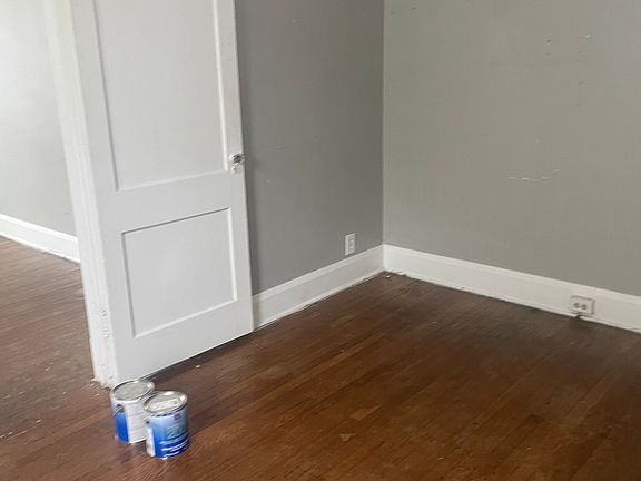 3rd image of 54 Lynwood Ave #1