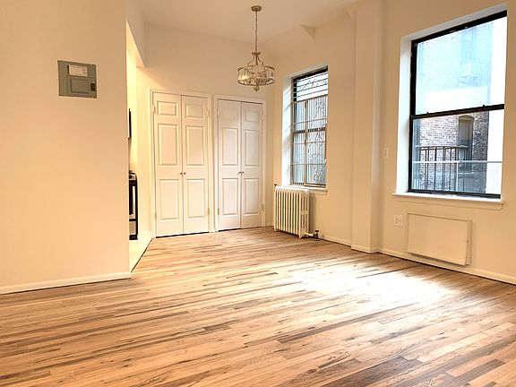 3rd image of 605 W 112th St APT 5J
