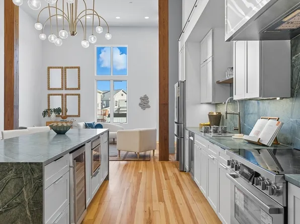 1001 Shirley St #3, Winthrop, MA 02152