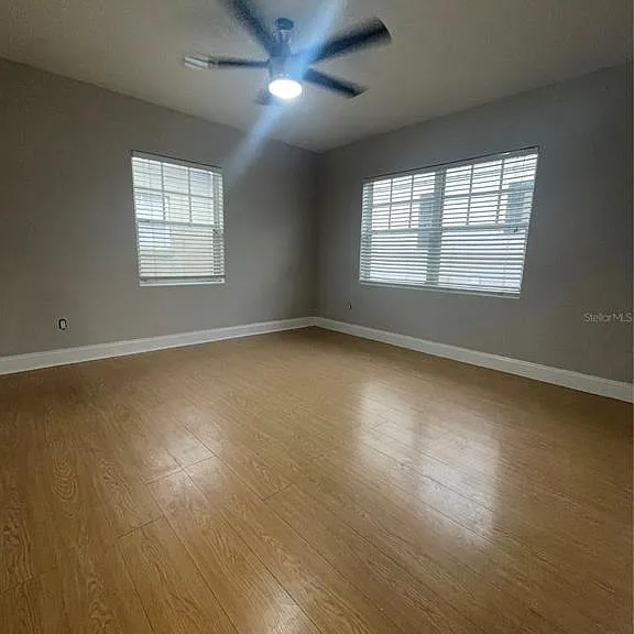 727 1/2 Edgewater Dr — Photo 11
