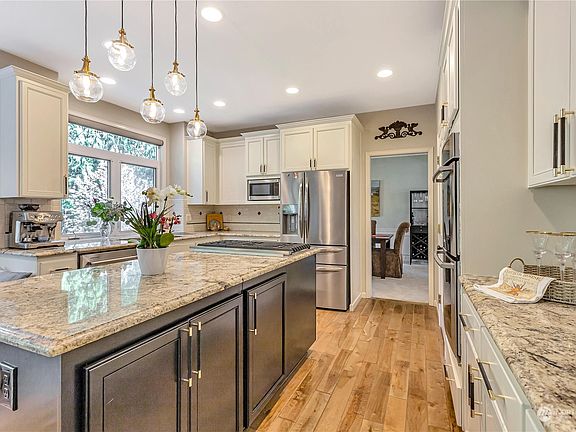 4th image of 12227 198th Avenue NE