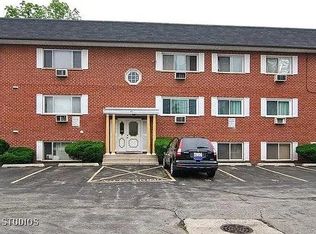 621 S Maple Ave APT 201, Oak Park, IL 60304