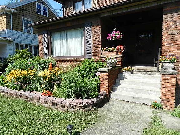 3rd image of 343 Brightwood Dr