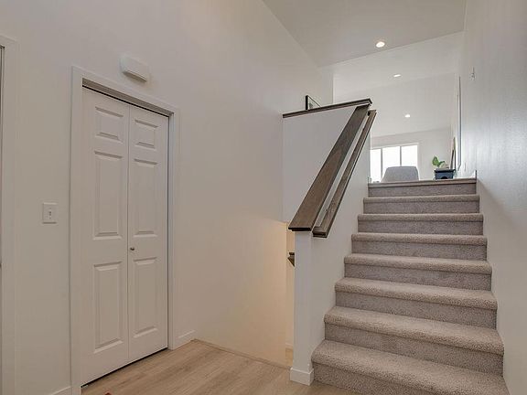 2nd image of 6786 32nd St S