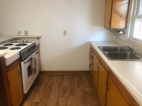 4th image of 269 N Main St APT B