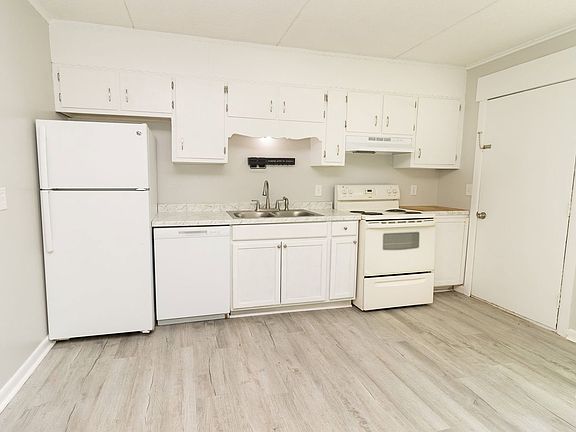 4th image of 310 Cleveland St APT 1