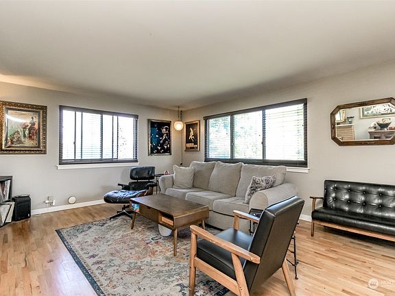 5th image of 11849 16th Avenue S