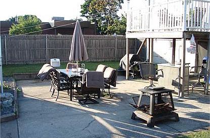 4th image of 15 Hobson Ave