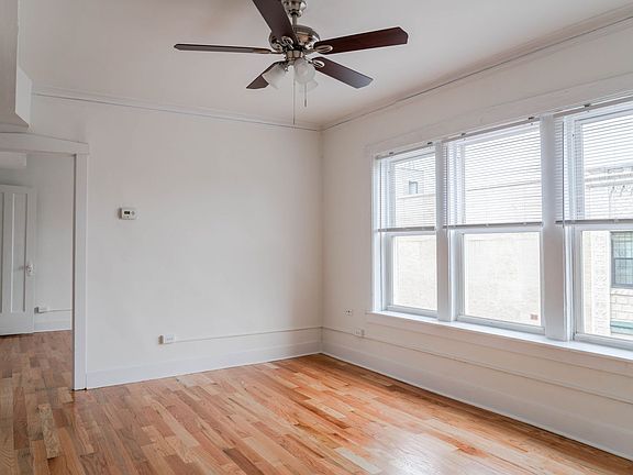 4th image of 4804-4806 N Avers Ave #3830-3846