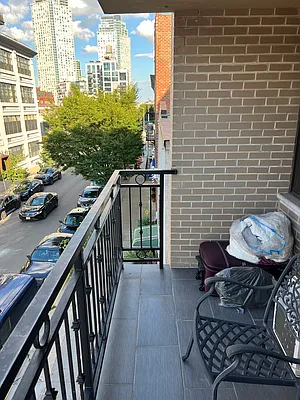 Rented by E Realty International Corp | media 14