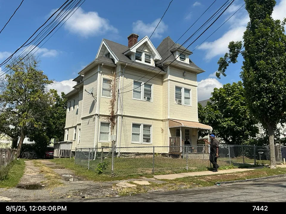 145 Vine St