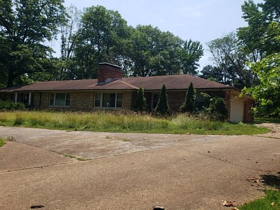 2nd image of 33 Westwood Ct