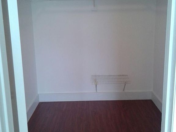 Huge walk-im closet (10X7)