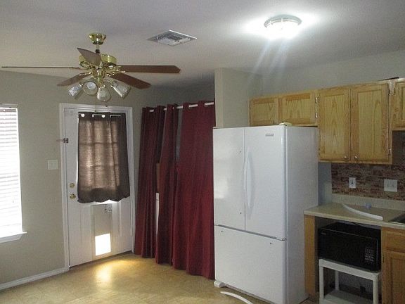 5th image of 1203 Millspaugh St