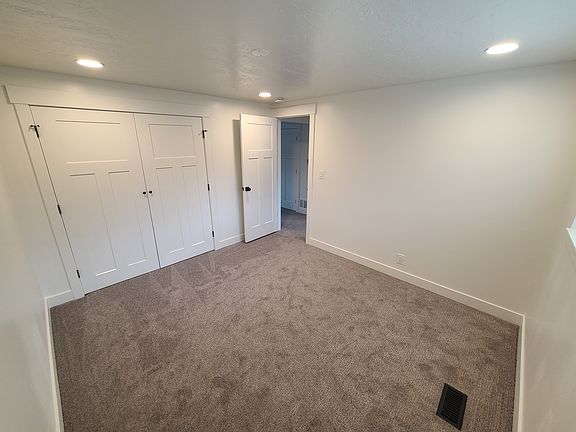 5th image of 2772 S Adams St