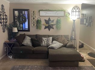 151 Williamsburg Dr, Valparaiso, IN 46383