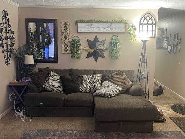 151 Williamsburg Dr