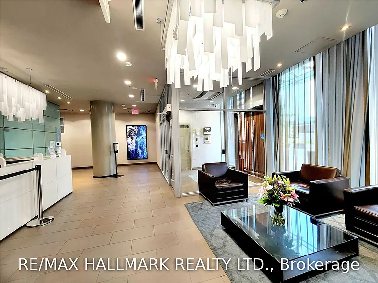 126 Simcoe St #2703 — Photo 2