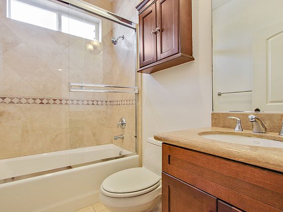 4th image of 11163 Aqua Vista St #8837016