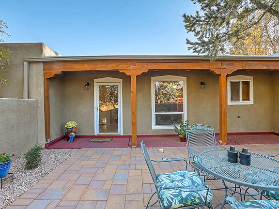 3rd image of 1304 Camino Amparo NW