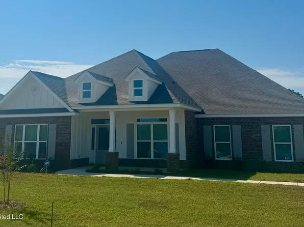 17109 River Hills Dr, Gulfport, MS 39503