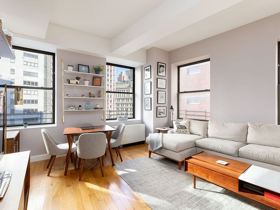 1st image of 99 John St APT 1910