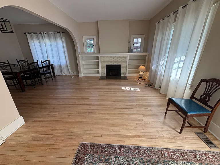 734 2nd St E — Photo 56