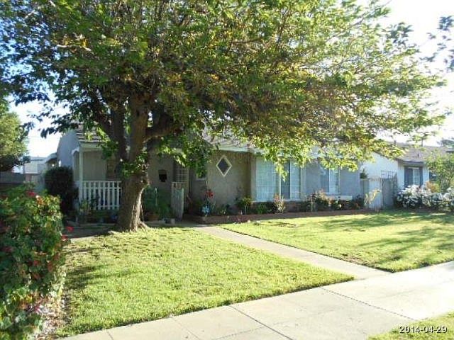 2nd image of 15943 Lassen St