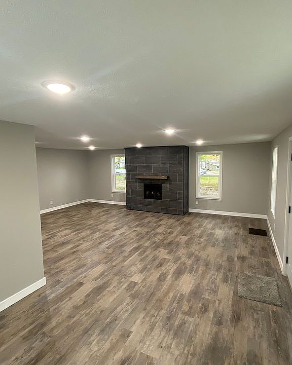 606 W Lincoln St, De Soto, IL 62924 Zillow