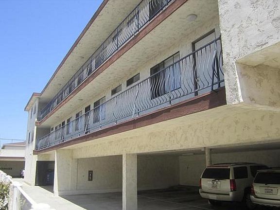 3rd image of 4369 W 134th St APT 10