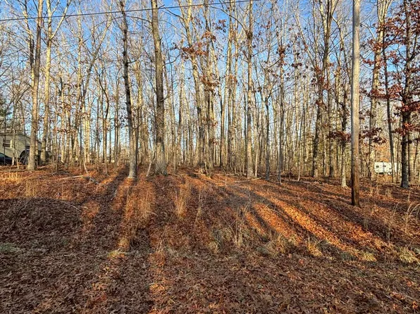 4030 Saponac Dr, Crossville, TN 38572