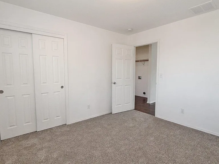 4016 Washington Ave — Photo 11