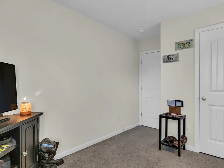 62 Chastain Cir — Photo 23